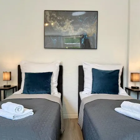 Tt Living Apartments Rellingen I 2 & 4 Schlafzimmer I Kueche I Vollbad I Waschmaschine * Rellingen