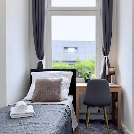 Tt Living I 2 & 4 Schlafzimmer I Kueche I Vollbad I Waschmaschine * Rellingen