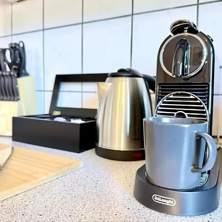 Tt Living I 2 & 4 Schlafzimmer I Kueche I Vollbad I Waschmaschine アパート Rellingen